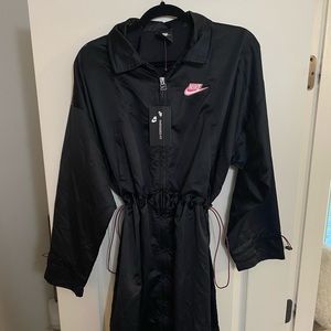 Nike sportswear icon clash satin kimono